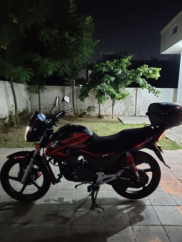 Honda Cb150f 1