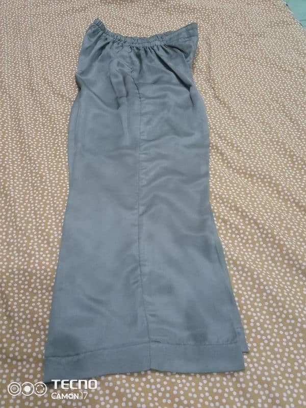 lite gray suit with 10 by 10 condition 5