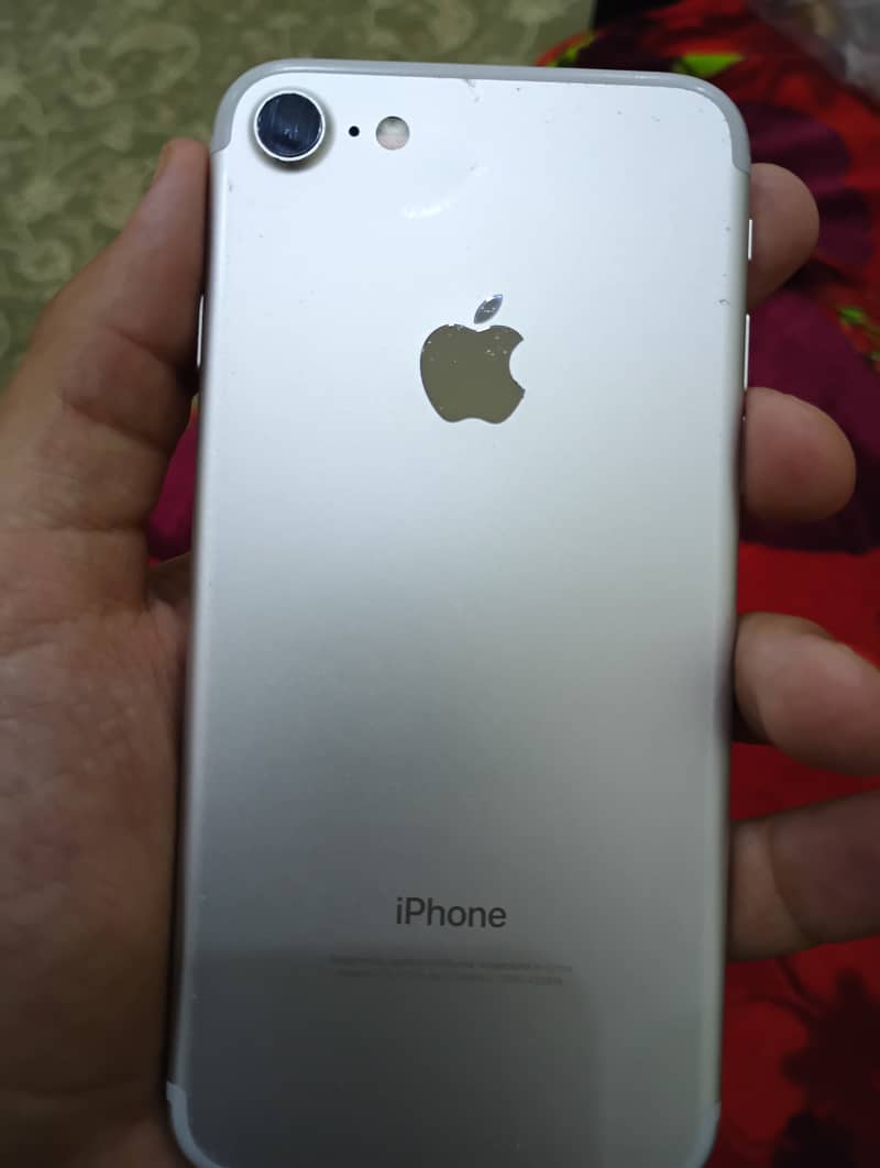 Iphone 7 non pta 10 by 9 condition 32 GB 80 battery health 0