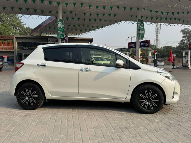 Toyota Vitz 2019 1.0 F safety lll 2