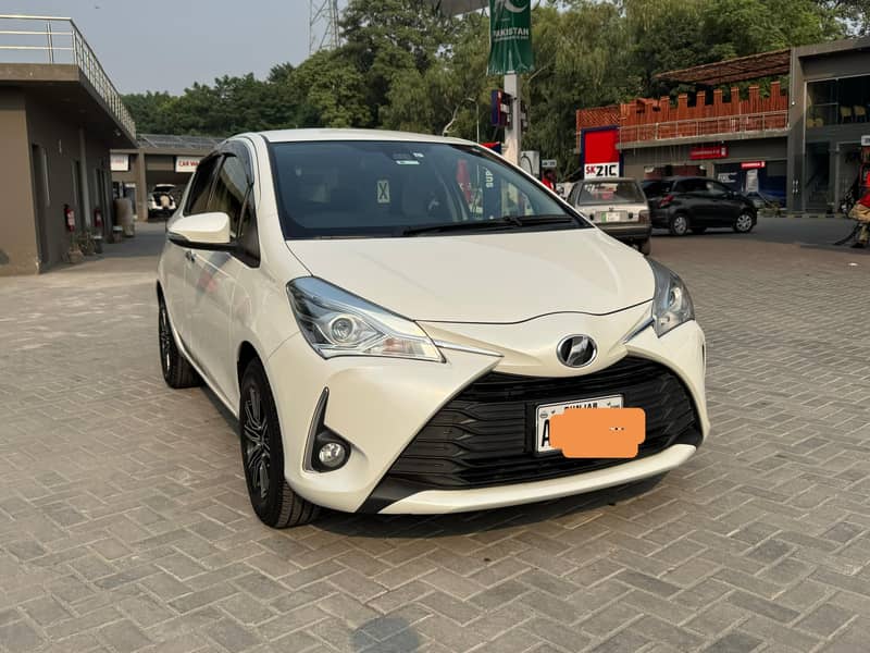 Toyota Vitz 2019 1.0 F safety lll 3