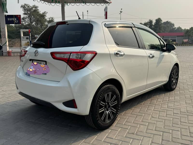 Toyota Vitz 2019 1.0 F safety lll 7