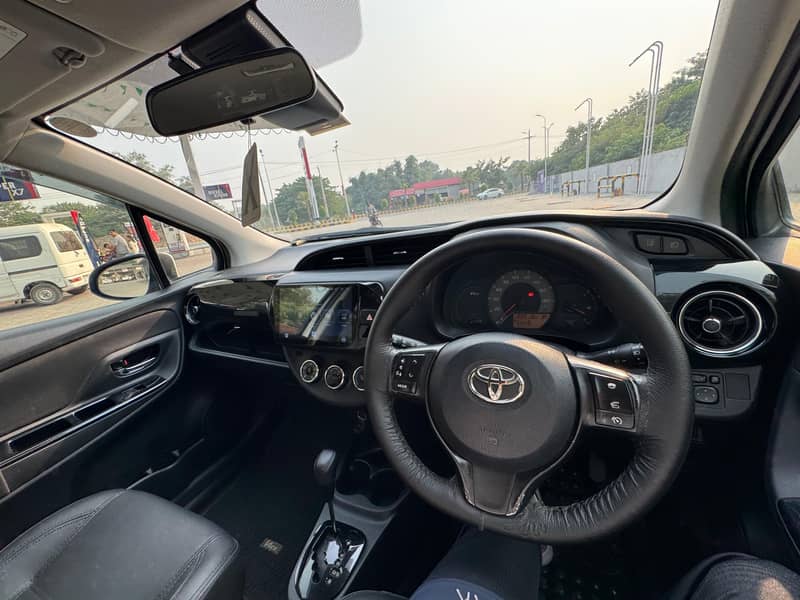 Toyota Vitz 2019 1.0 F safety lll 10