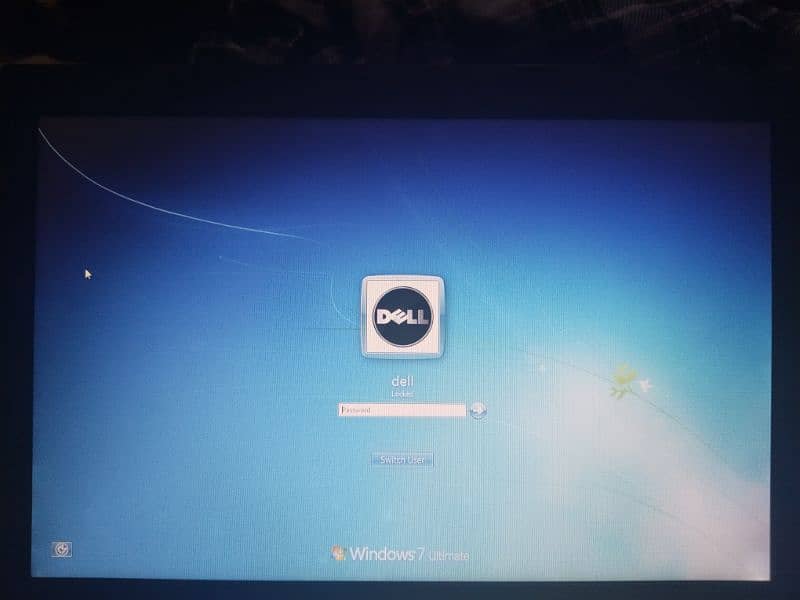 Dell i5 M 520 with 2Gb Ram 500 Rom 9