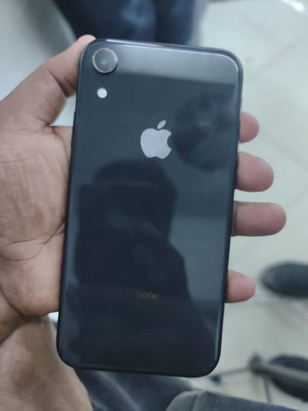 iphone xr 128 gb pta approved 1