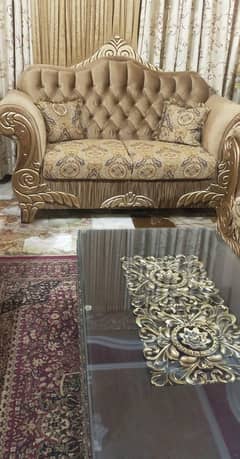 Beautiful Victorian Sofa Set with Center Table Premium Quality