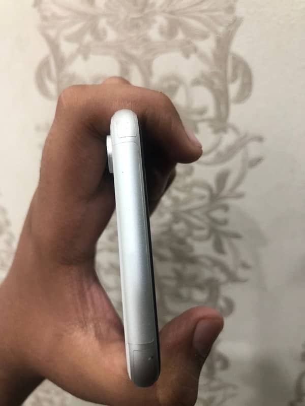 iphone xr 64 gb 6