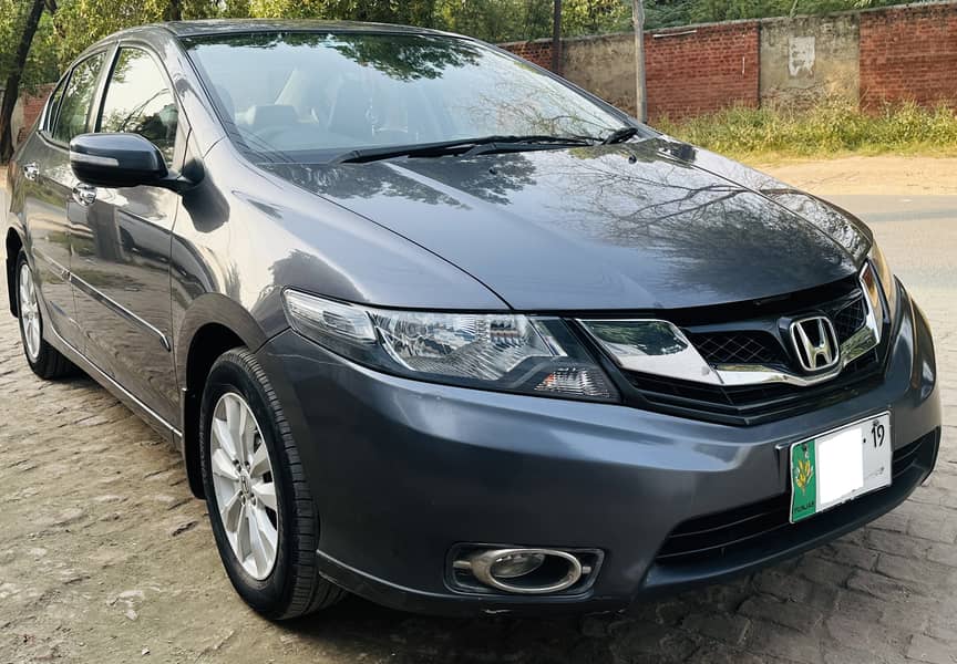 Honda City IVTEC 2018 Honda City Aspire Prosmatec 1.5 i-VTEC 2018 1