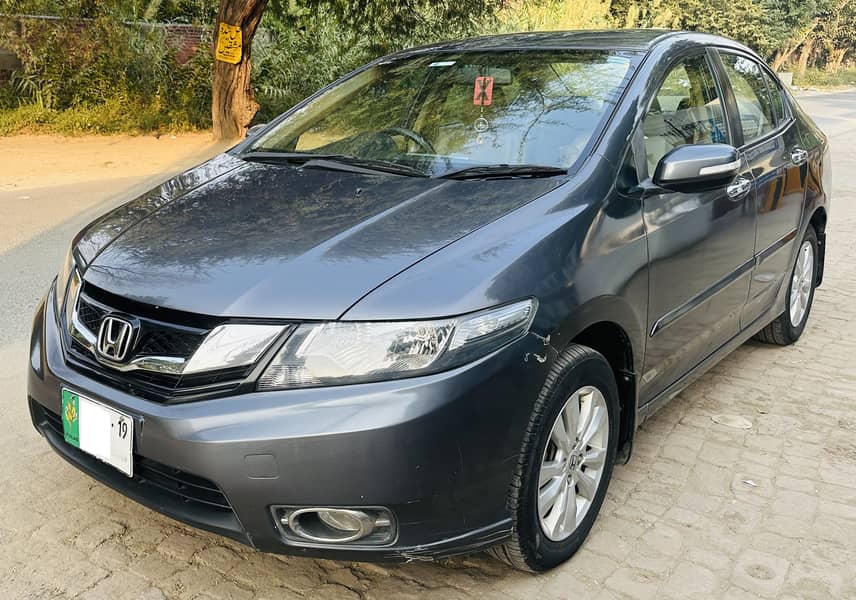 Honda City IVTEC 2018 Honda City Aspire Prosmatec 1.5 i-VTEC 2018 4