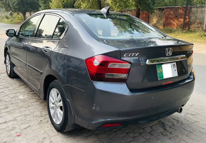 Honda City IVTEC 2018 Honda City Aspire Prosmatec 1.5 i-VTEC 2018 16