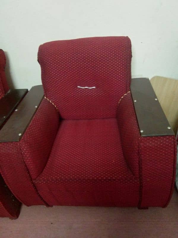 5 Seated Sofa Set for Sell. 1