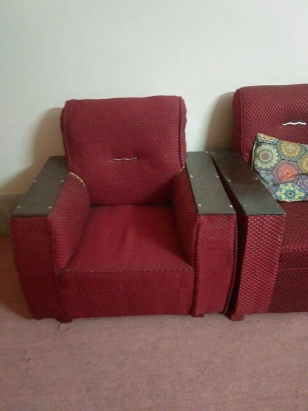 5 Seated Sofa Set for Sell. 2