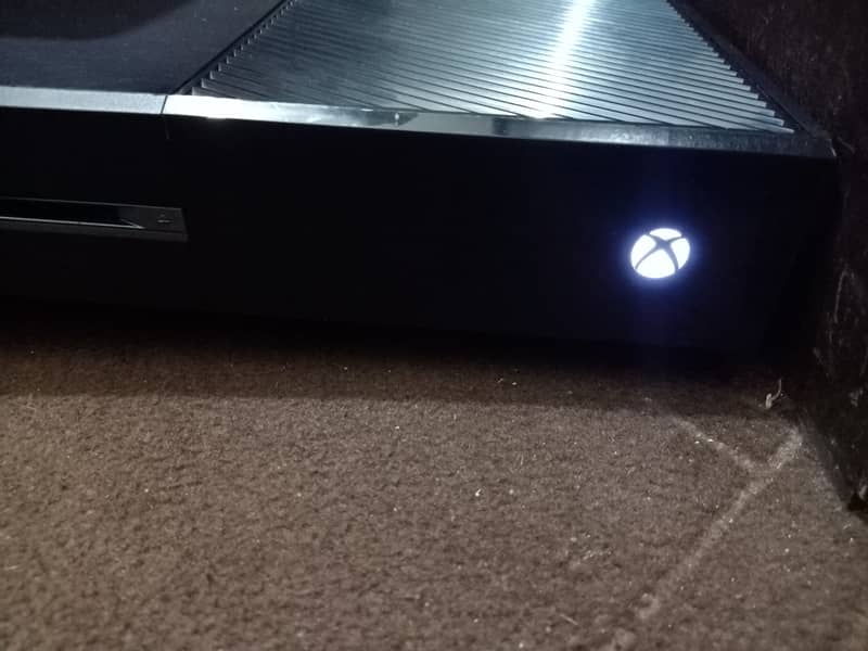 Xbox One | 500 GB 6