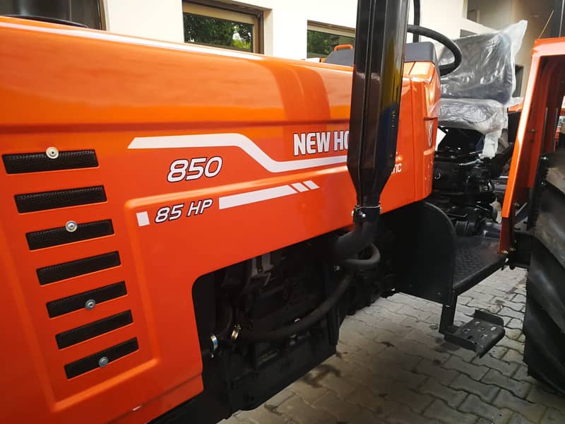 NH 850 Lift-O-Matic 6