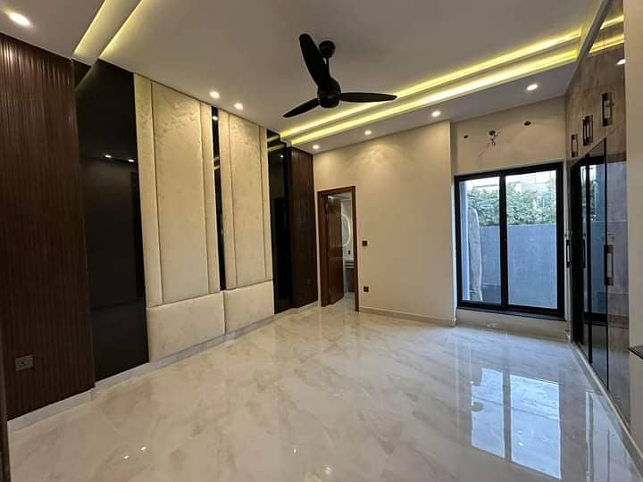 10 Marla Brand New Luxury Upper Portion For Rent In GHOURI BLOCK Bahria Town Lahore 1