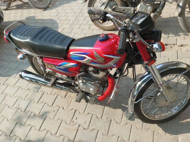 Honda 125 2022 3