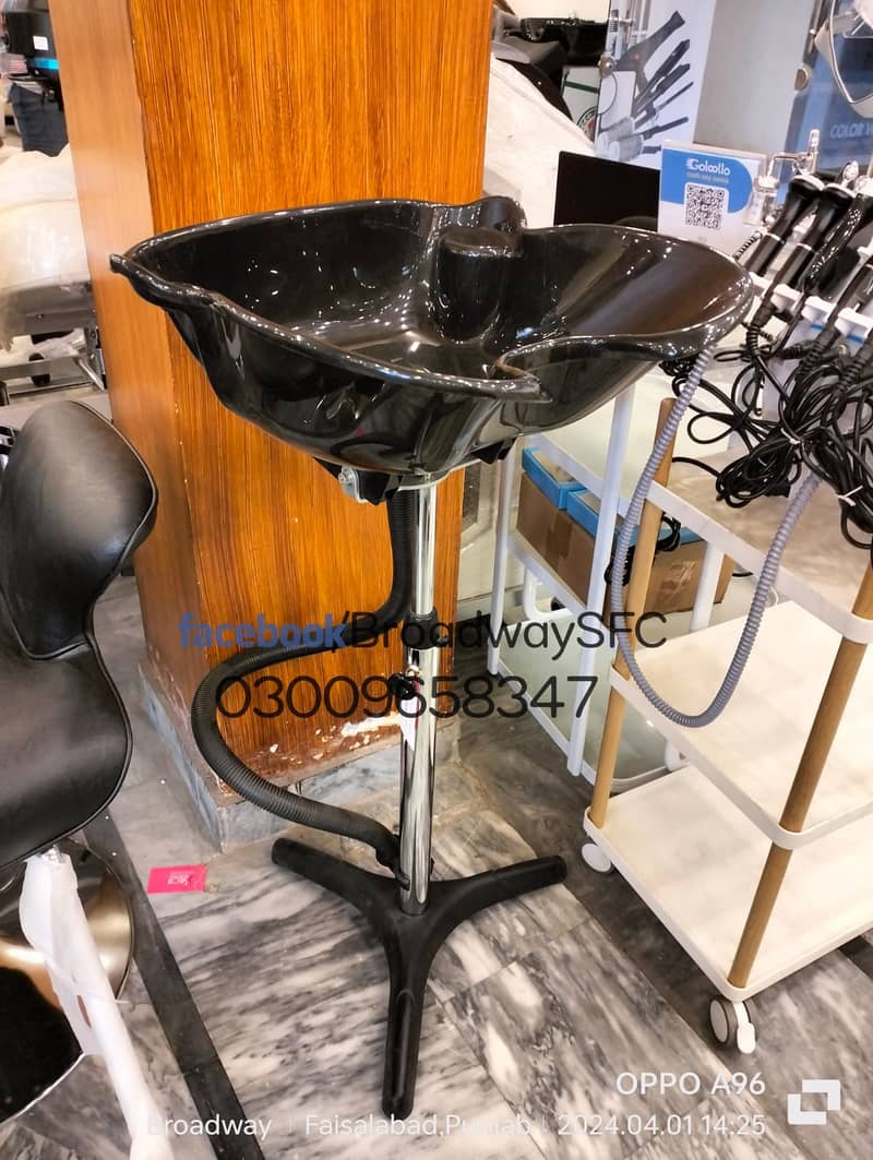 salon chair , saloon chair , hydraulic chair , facial bed ,nailstation 13