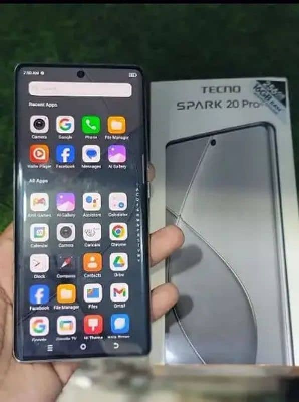 Tacno spark 20 pro plus 8 8gb ram 256gb room ha 3