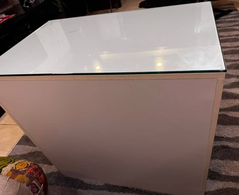 Kids Study Table with 8 MM Glass for sale 1