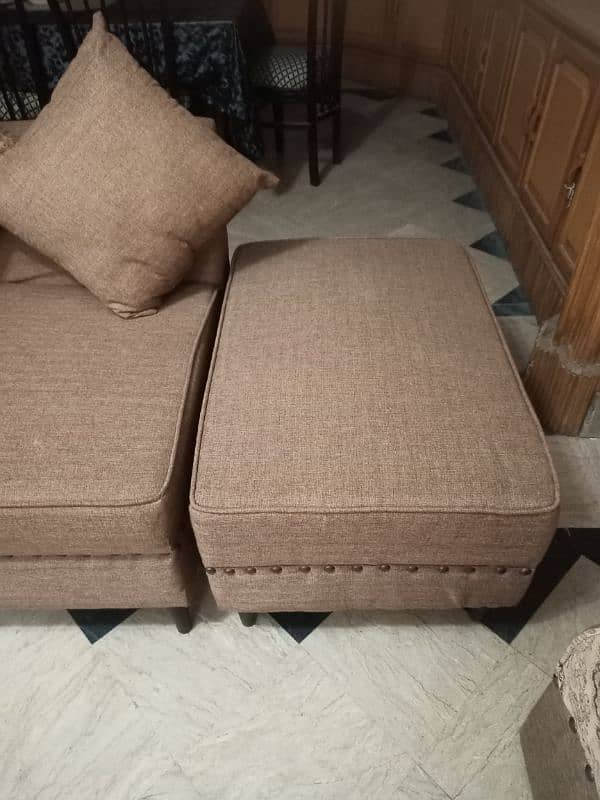 L-Shape Sofa Set 7 Seater In Excellent Condition 2