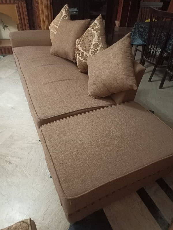 L-Shape Sofa Set 7 Seater In Excellent Condition 3