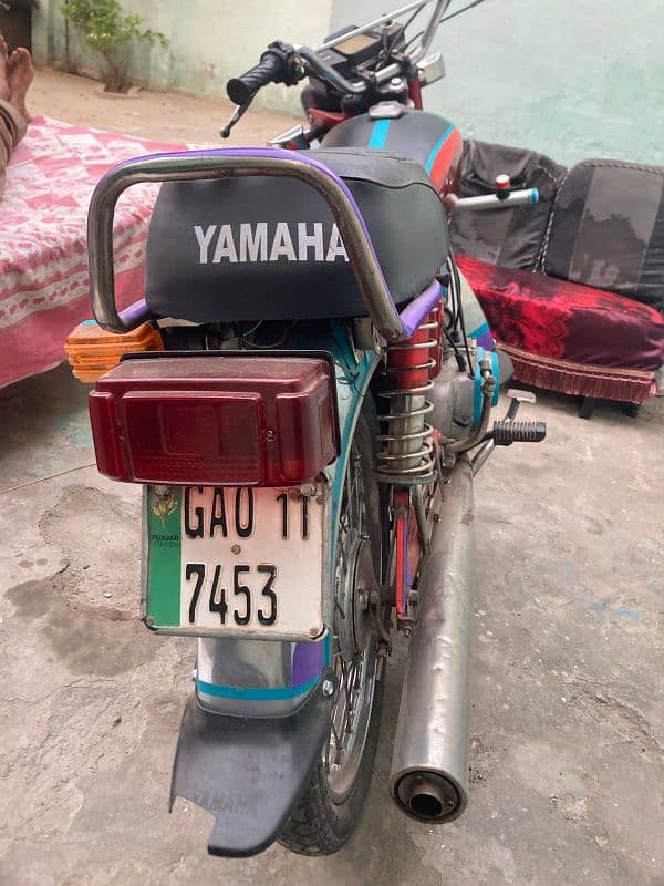 YAMAHA 2 STROK 4