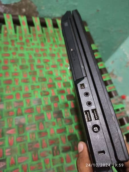 Dell latitude E5500 3