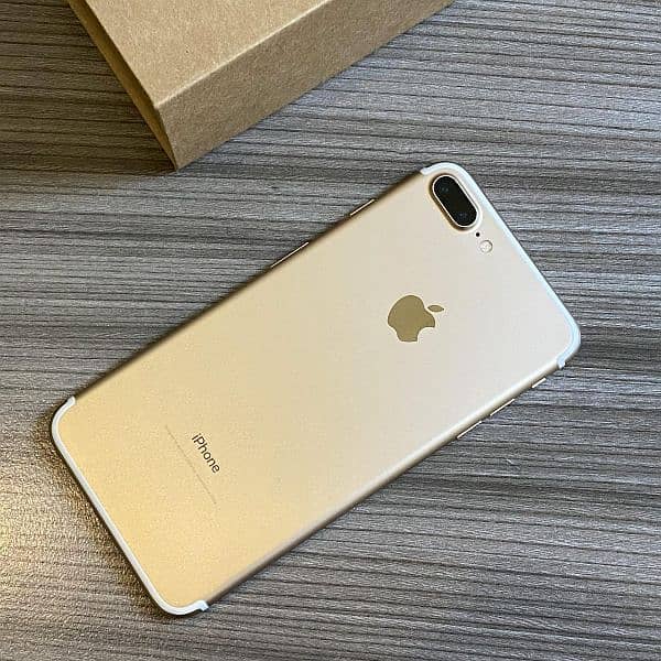 apple iphone 7plus 10/10 non pta 1