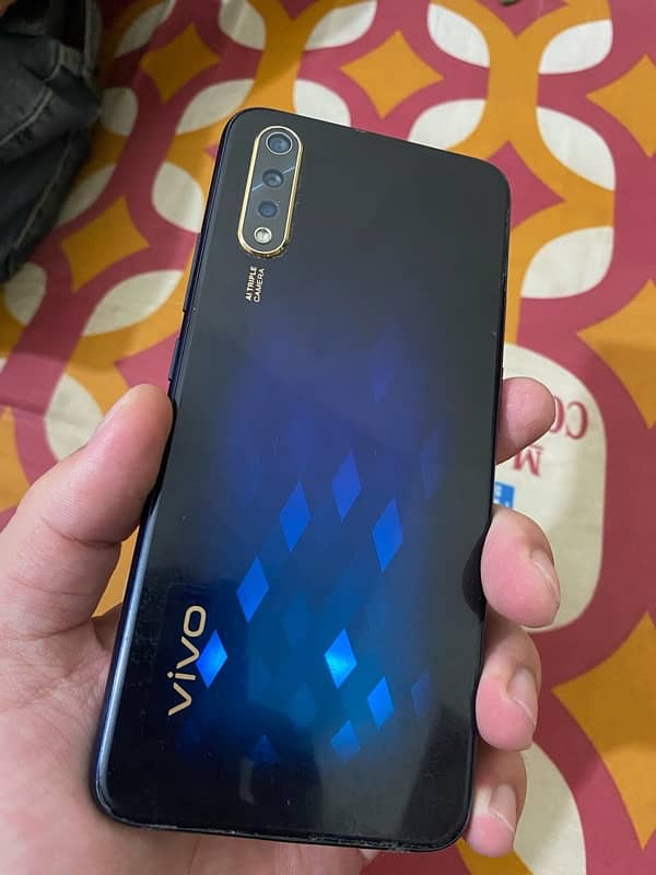 Vivo S1 4/128 1