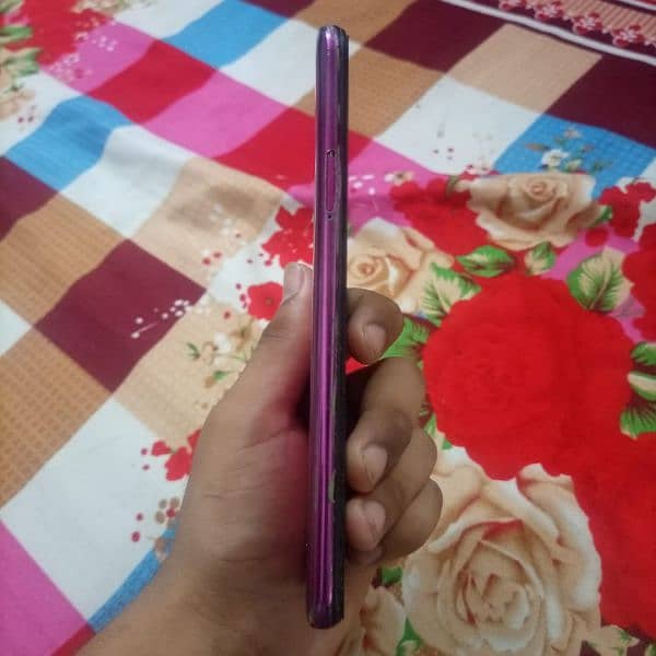 Infinix 6/128 1