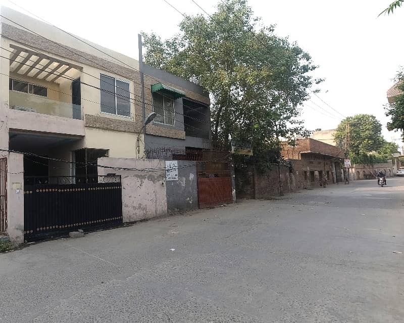 5 Marla Double Storey Corner House Available For Sale In College Stop Baghbanpura 4