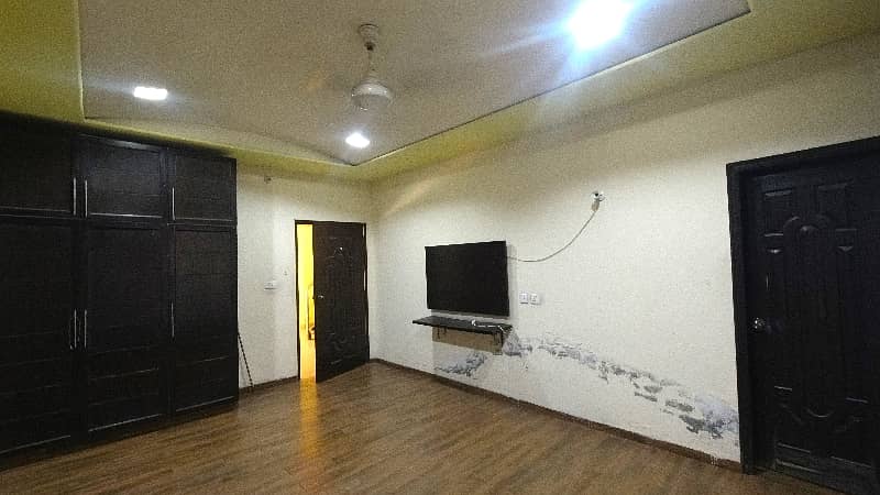 5 Marla Double Storey Corner House Available For Sale In College Stop Baghbanpura 11