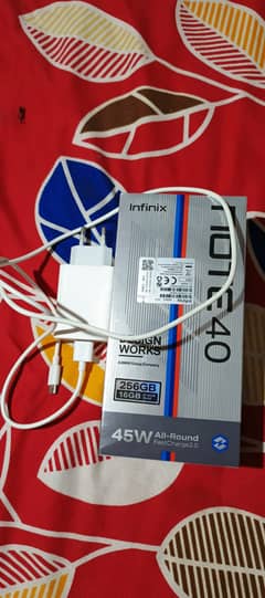 INFINIX NOTE 40 8GB RAM 256 MEMORY with complete box charger 0