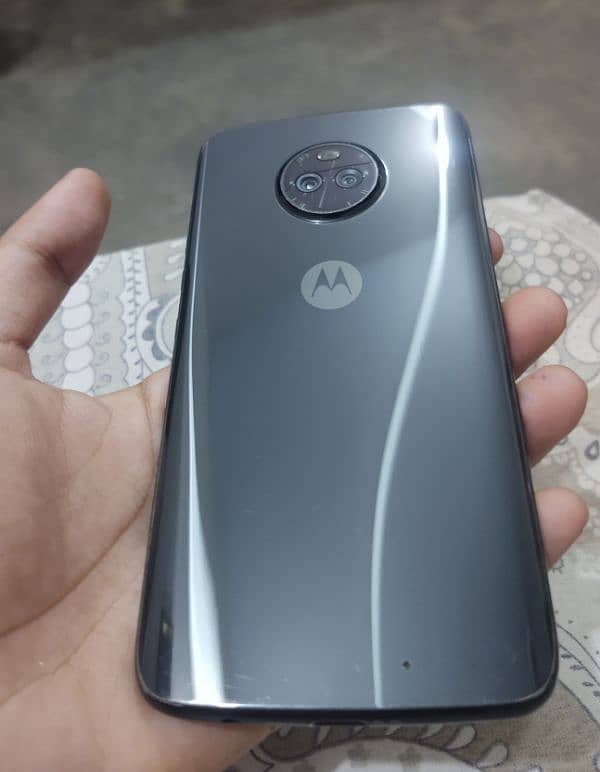 MOTO X4 0