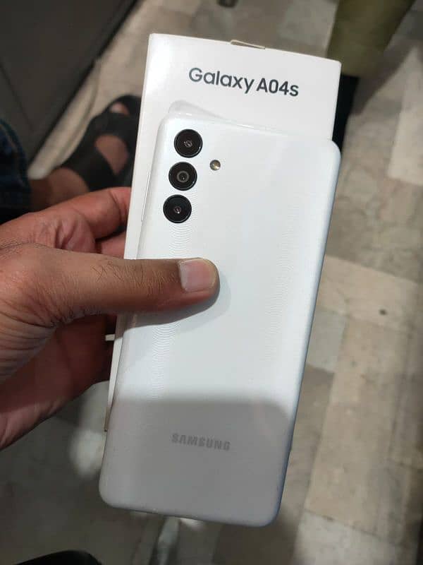 Samsung A04s 4gb 128gb white culor 1