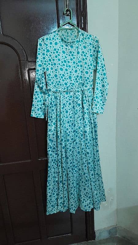 WHITE AND BLUE MAXI LONG, SILK FABRIC,BELT INCLUDED. 3