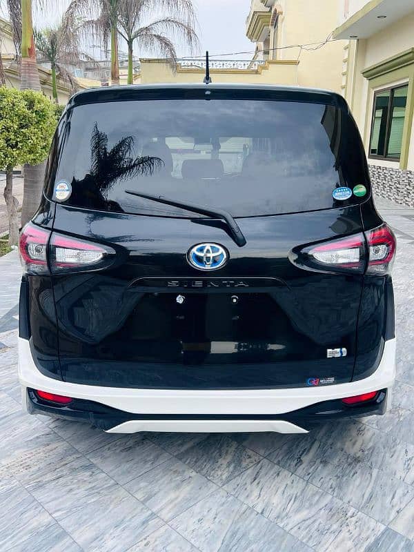 Toyota Sienta 2019 4