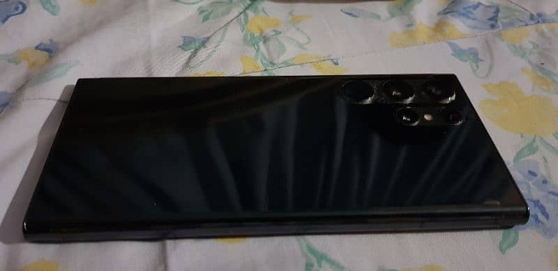 samsung S22 Ultra slightly used 4