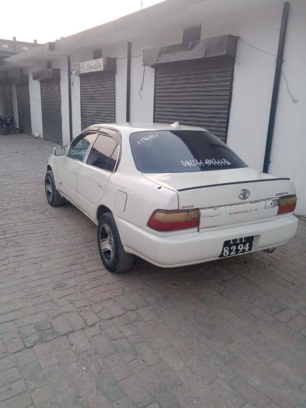 Toyota Corolla 2.0 D 1999 9