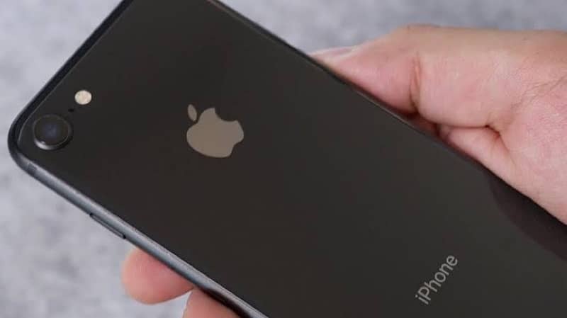 iphone 7 jEt Black 128 Gb 1