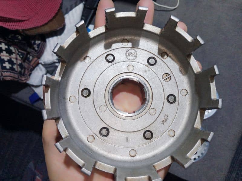 Honda 125 FFC clutch Box Genuine 1