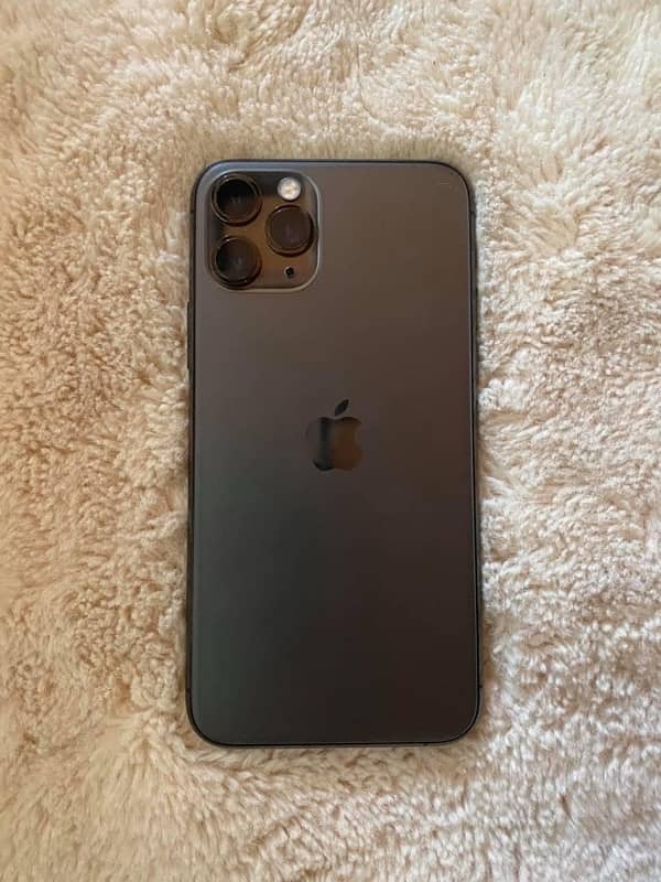 IPHONE 11 PRO FOR SELL 4