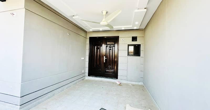 5 Marla Luxury Modern House Available For Sale In Paragon City Lahore 3