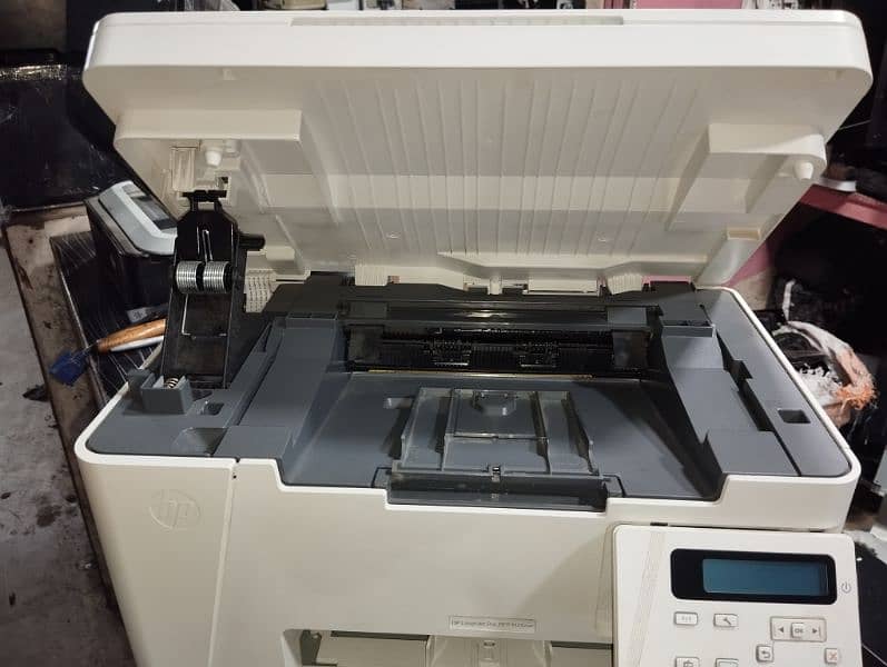 hp laserjet pro MFP M26nw 1