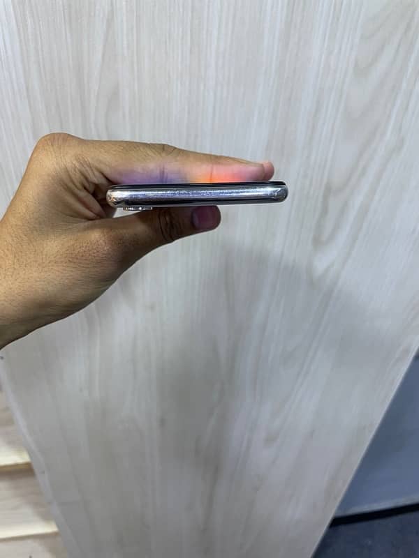 iPhone x buypass 64gb lush condition 2