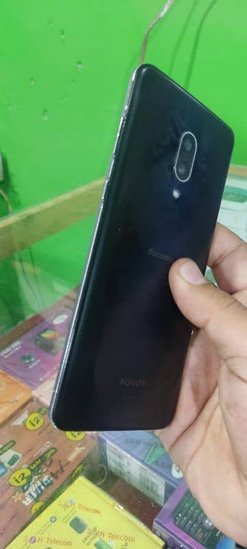 Aquos zero 2 (8/256) 3