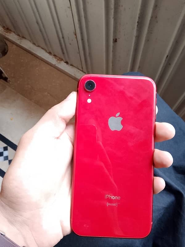 iPHone xR non pta jv 64 gb ik chota sa shaad ha baki all ok 9