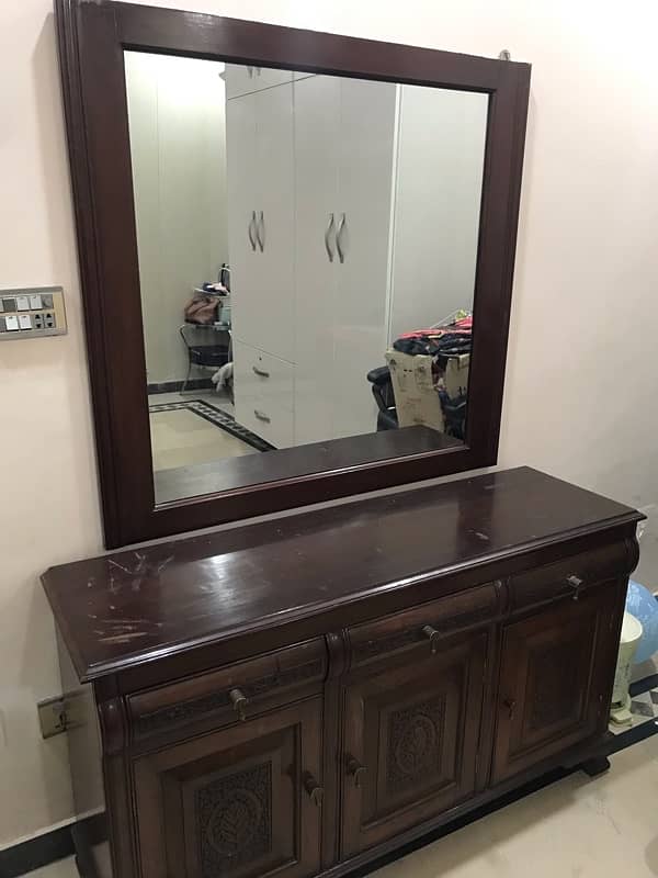 console with full size mirror 4