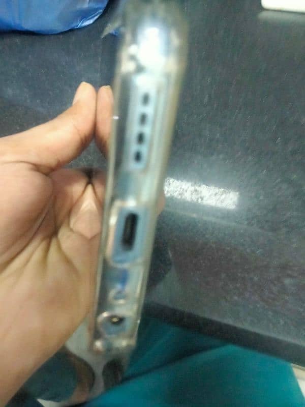 vivo y33s mobile hai non Pta hai bahir se Aya hai urgent sell krna hai 2