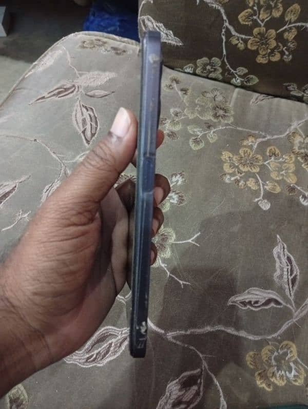 realme c35 4+4 128 bilkul ok condition with box no open no repair 1